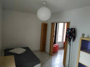 Roomlala | Acomodação compartilhada Antony (5 minutos a pé do RER B Les Baconnets)