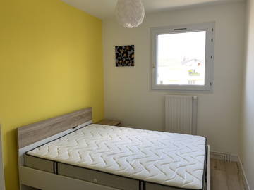 Roomlala | Acomodação compartilhada de 4 quartos em Orléans St Marceau