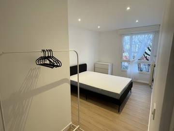 Roomlala | Acomodação compartilhada de 4 quartos em Annecy