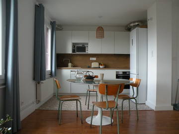 Roomlala | Acomodação compartilhada em um lindo apartamento antigo recentemente reformado