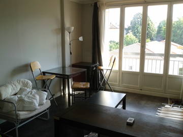 Roomlala | Acomodação compartilhada mobiliada, 3 quartos 70m², acesso ao campus de Grenoble