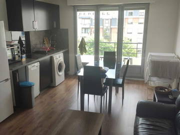Roomlala | Acomodação compartilhada para estudantes totalmente equipada Prefeitura de Cergy Em frente a C