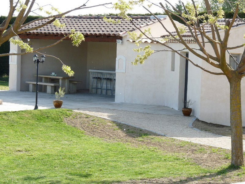 Famiglia Pernes-les-Fontaines 69835