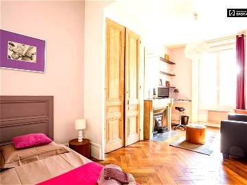Roomlala | Affitto Appartamento Ammobiliato Di 32m2 - Quartiere Brotteaux