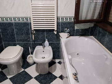 Chambre d'hôte à louer à Roma - photo 1 : salle de bain-1