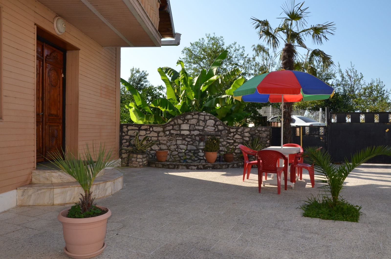 Tutta La Casa Makhinjauri 101203