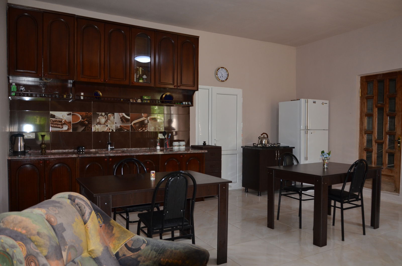 Tutta La Casa Makhinjauri 101203