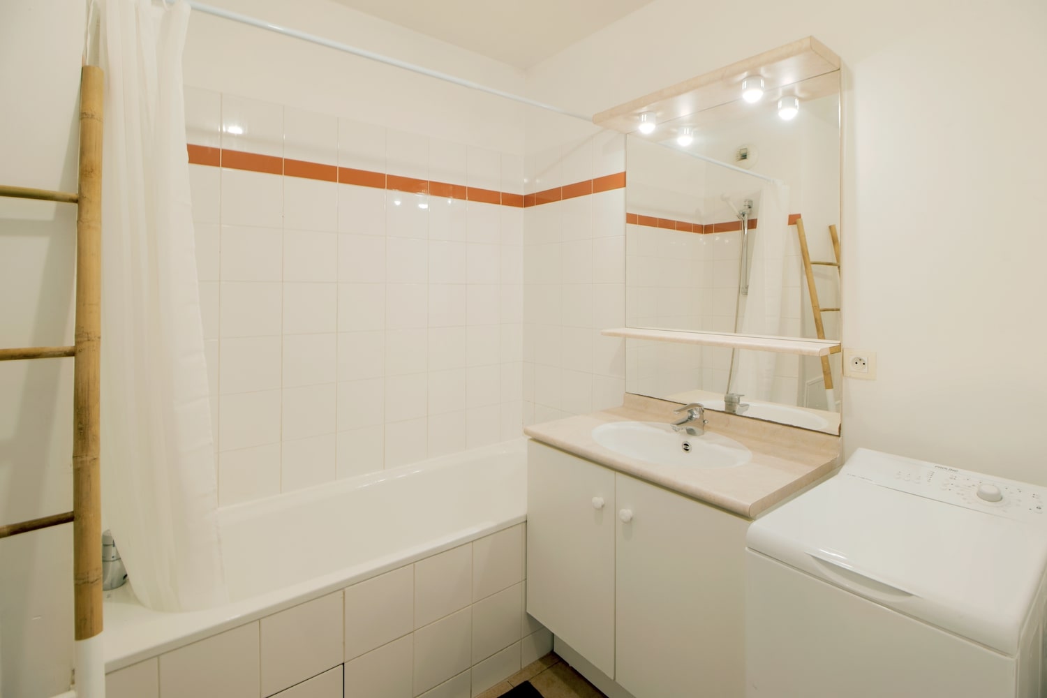 Colocación Saint-Denis 264877