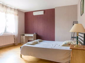 Se Alquila Habitacion Con Aire Acondicionado