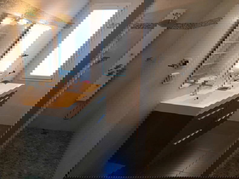 Gastgezin Garons 261936-4