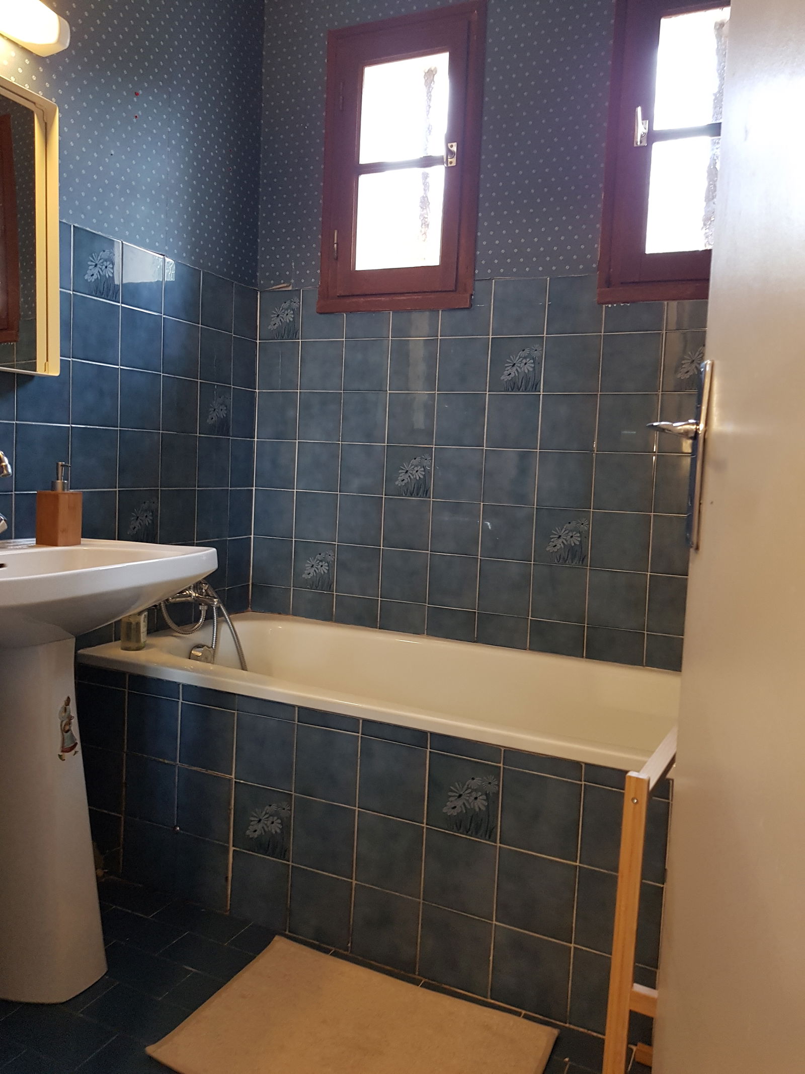 Homestay Rousset 400051