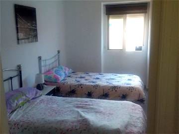 Roomlala | Alicante 1-8 Pax Recently Refurnished