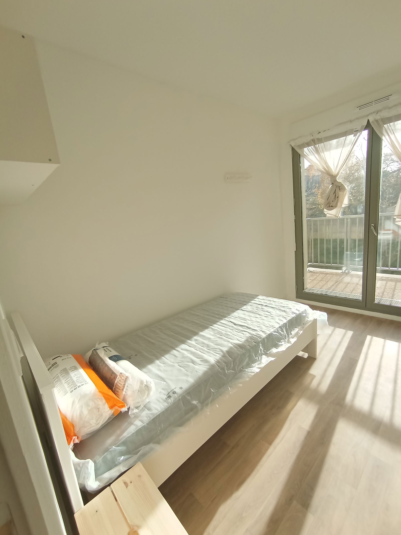 Colocatie Stains 459049