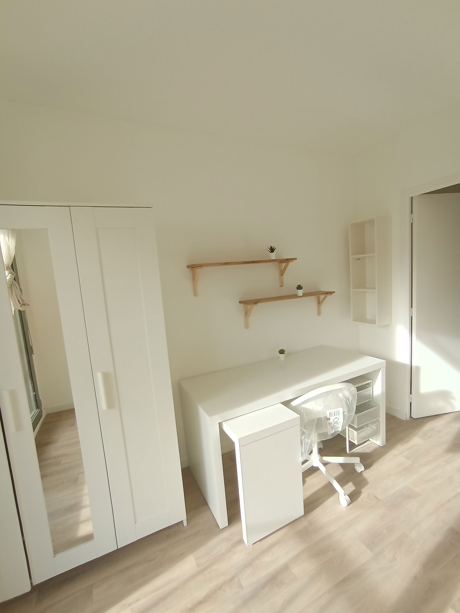 Colocatie Stains 459049