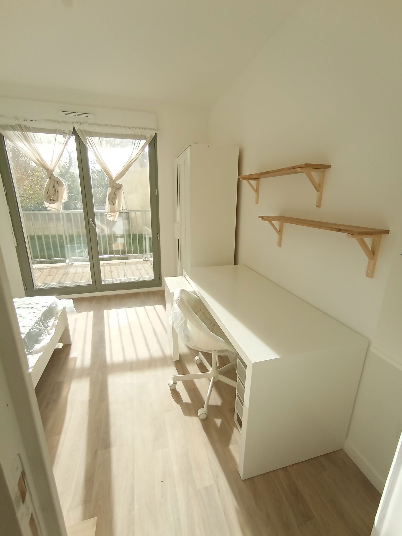 Colocatie Stains 459049