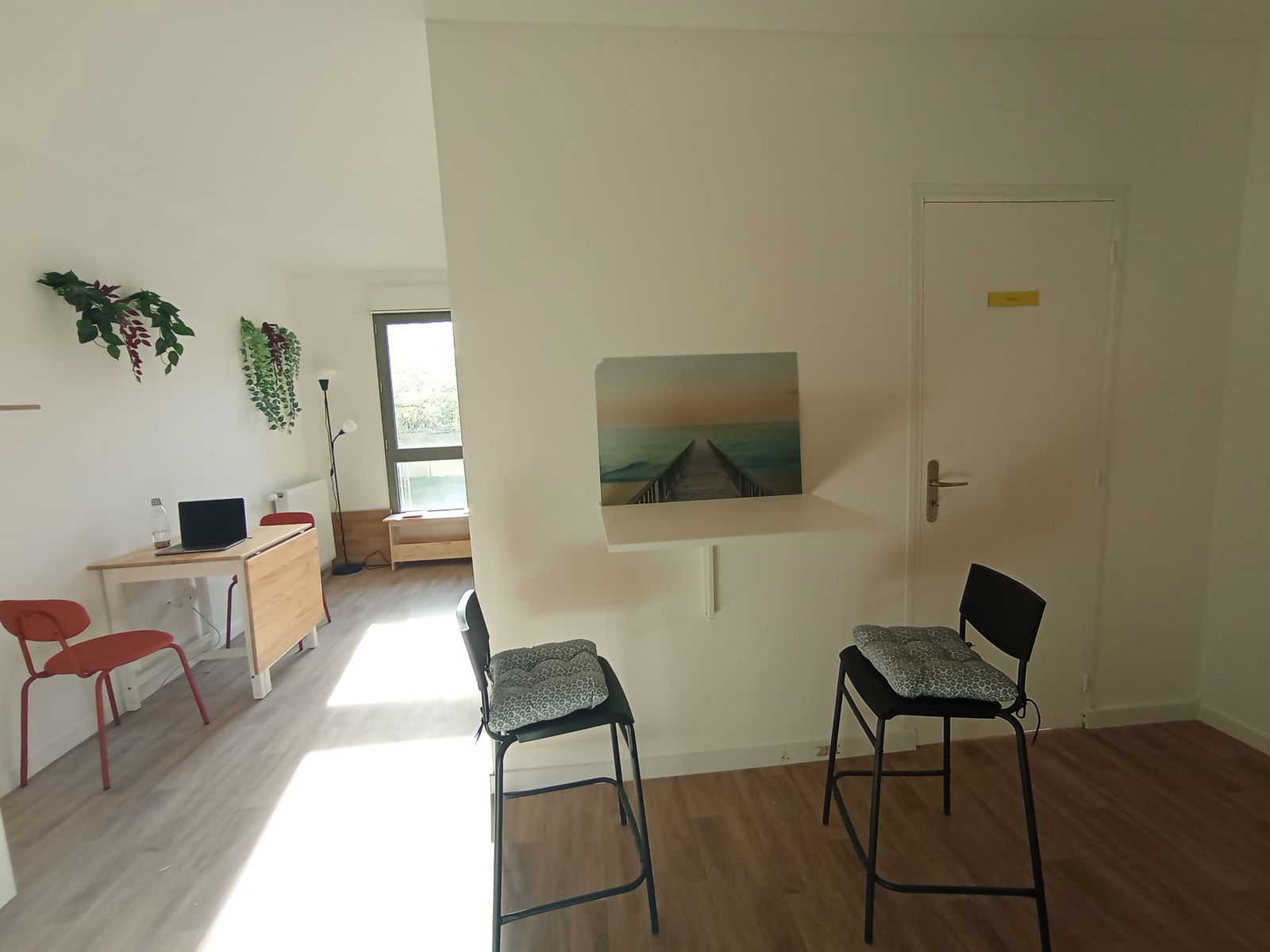 Colocatie Stains 459049