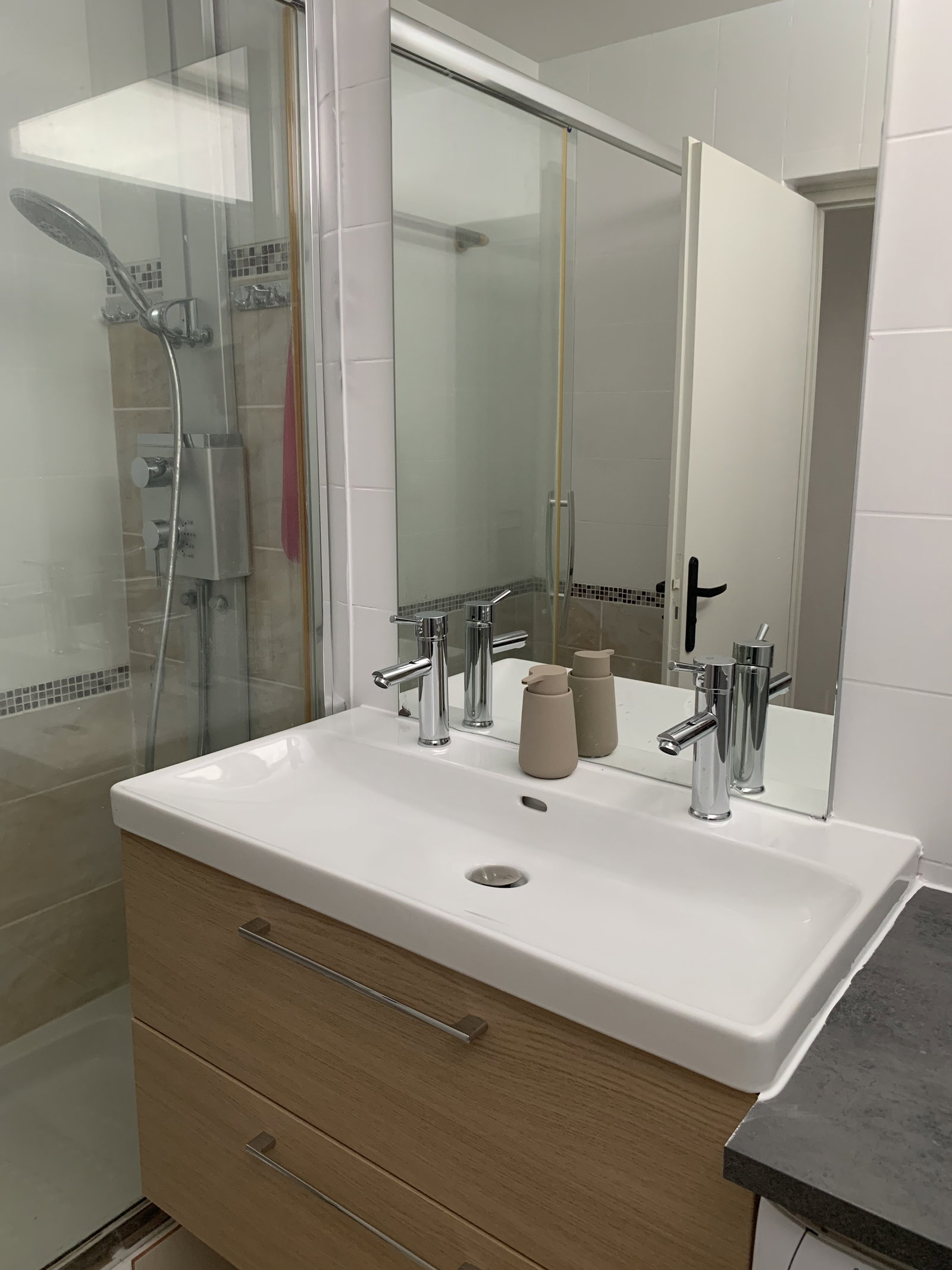 Colocation Saint-Genis-Pouilly 588471