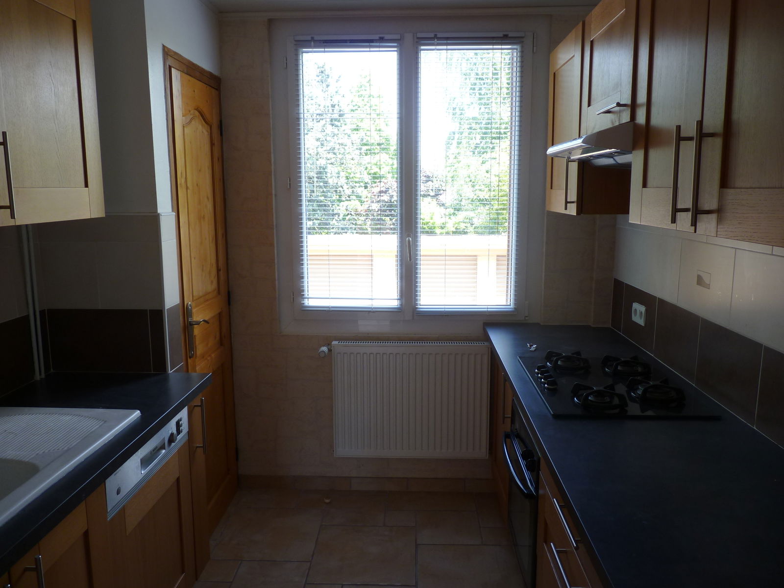 Collocazione La Tronche 82328