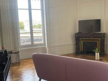 Room For Rent Lyon 250419