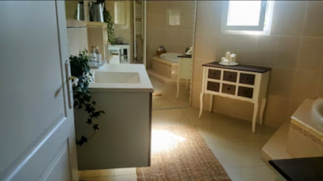 Collocazione L'Isle-sur-la-Sorgue 306556