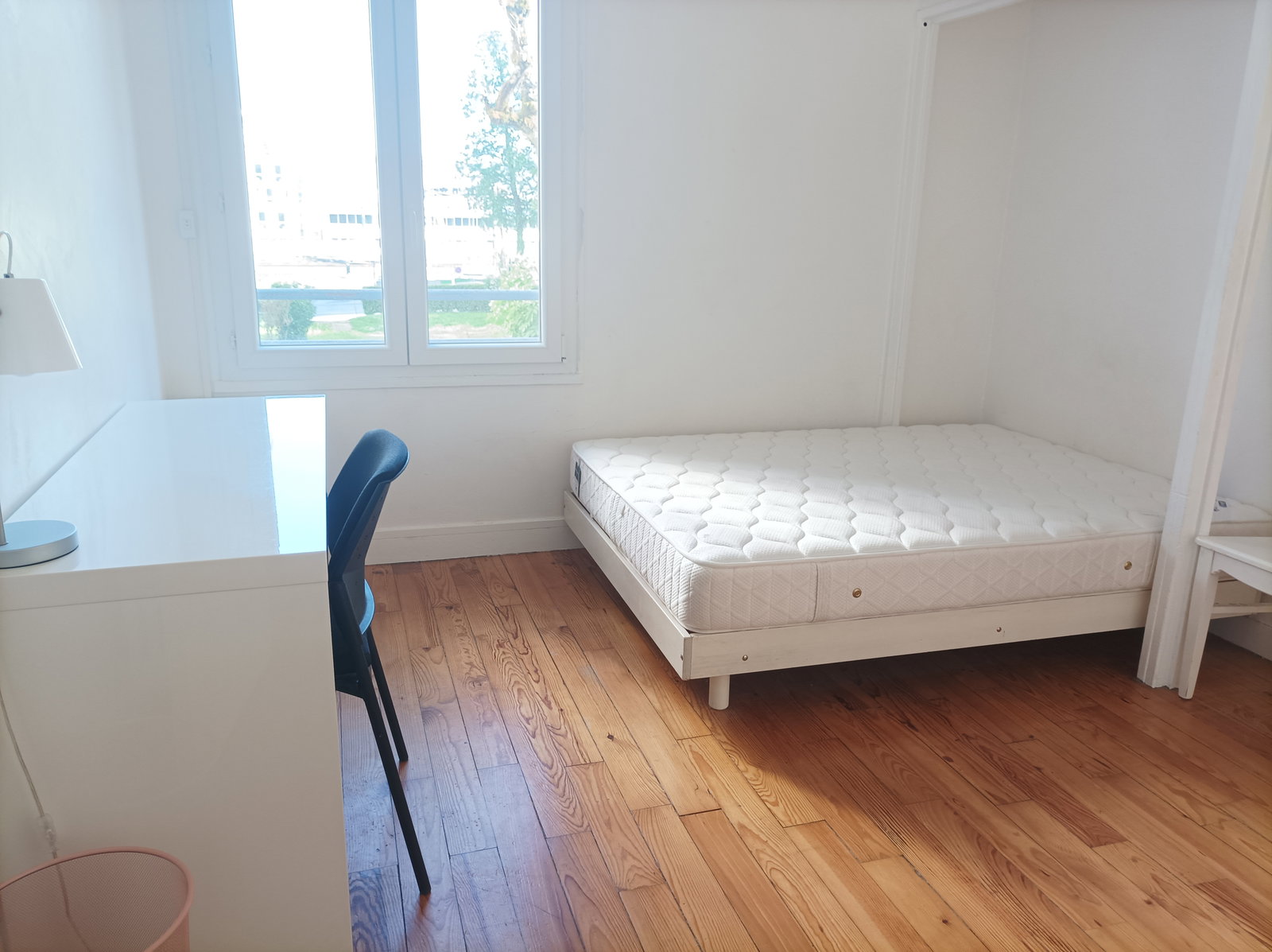 Collocazione Besançon 664341