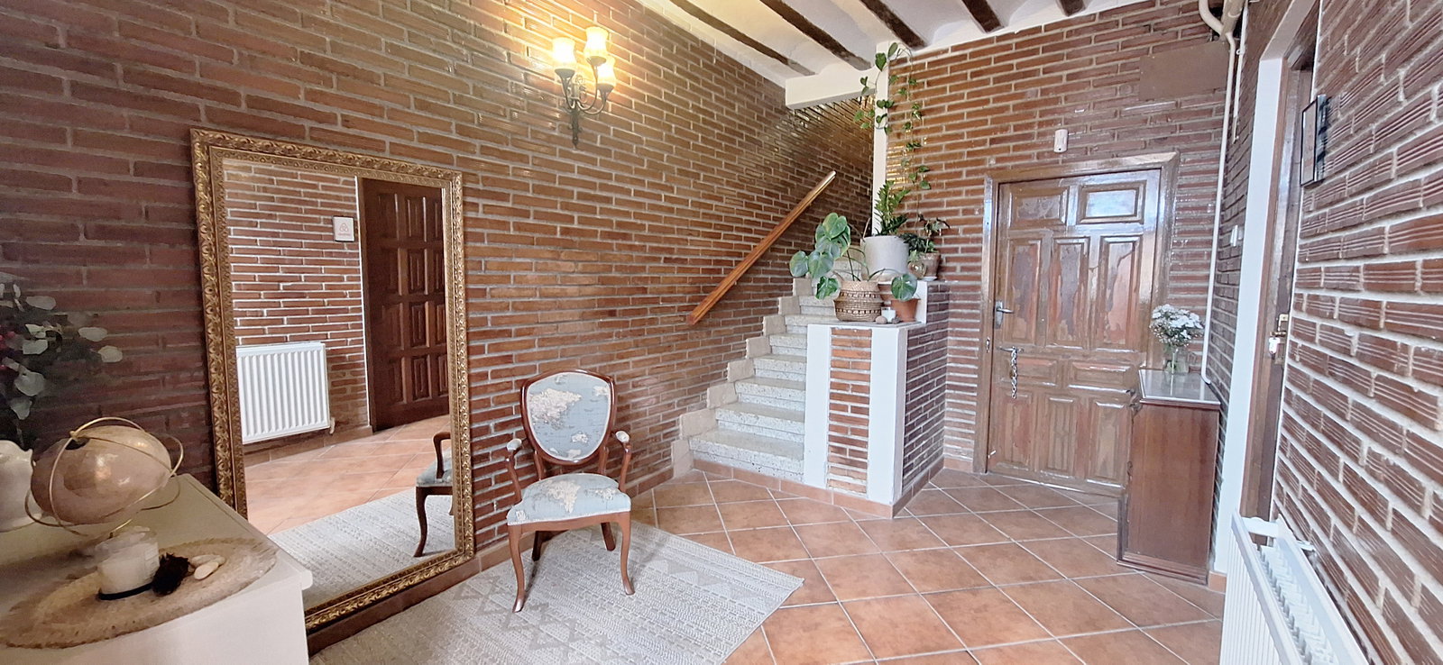 Gaascht Zëmmeren Burgos 664657
