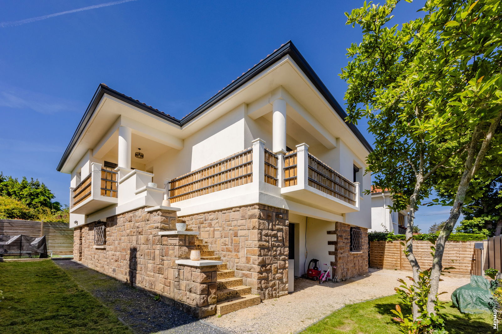 Colocação Montauban 539951