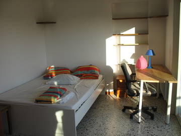 Roomlala | Alojamento partilhado A 3 Stade Philippides