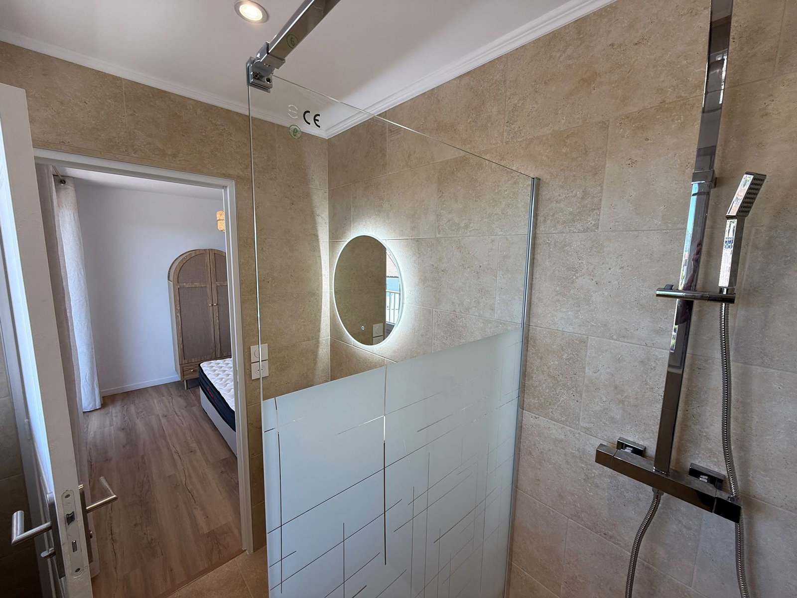 Quarto Em Casa Do Anfitrião Ville-la-Grand 669310