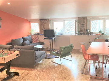 Roomlala | Alojamento partilhado de verão em Old Lyon