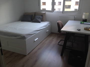 Roomlala | Alojamento partilhado em Ambilly