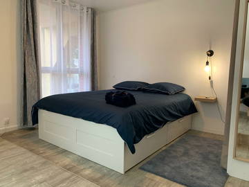 Roomlala | Alojamento partilhado em Evry-Courcouronnes