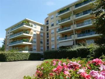 Roomlala | Alojamento partilhado em Lyon