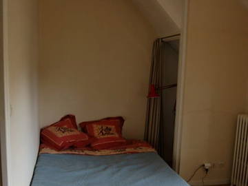 Roomlala | Alojamento partilhado em Massy