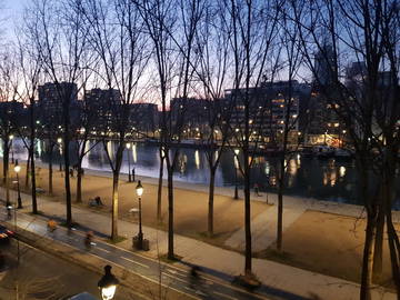 Roomlala | Alojamento partilhado num apartamento / Vista do Bassin de la Villette