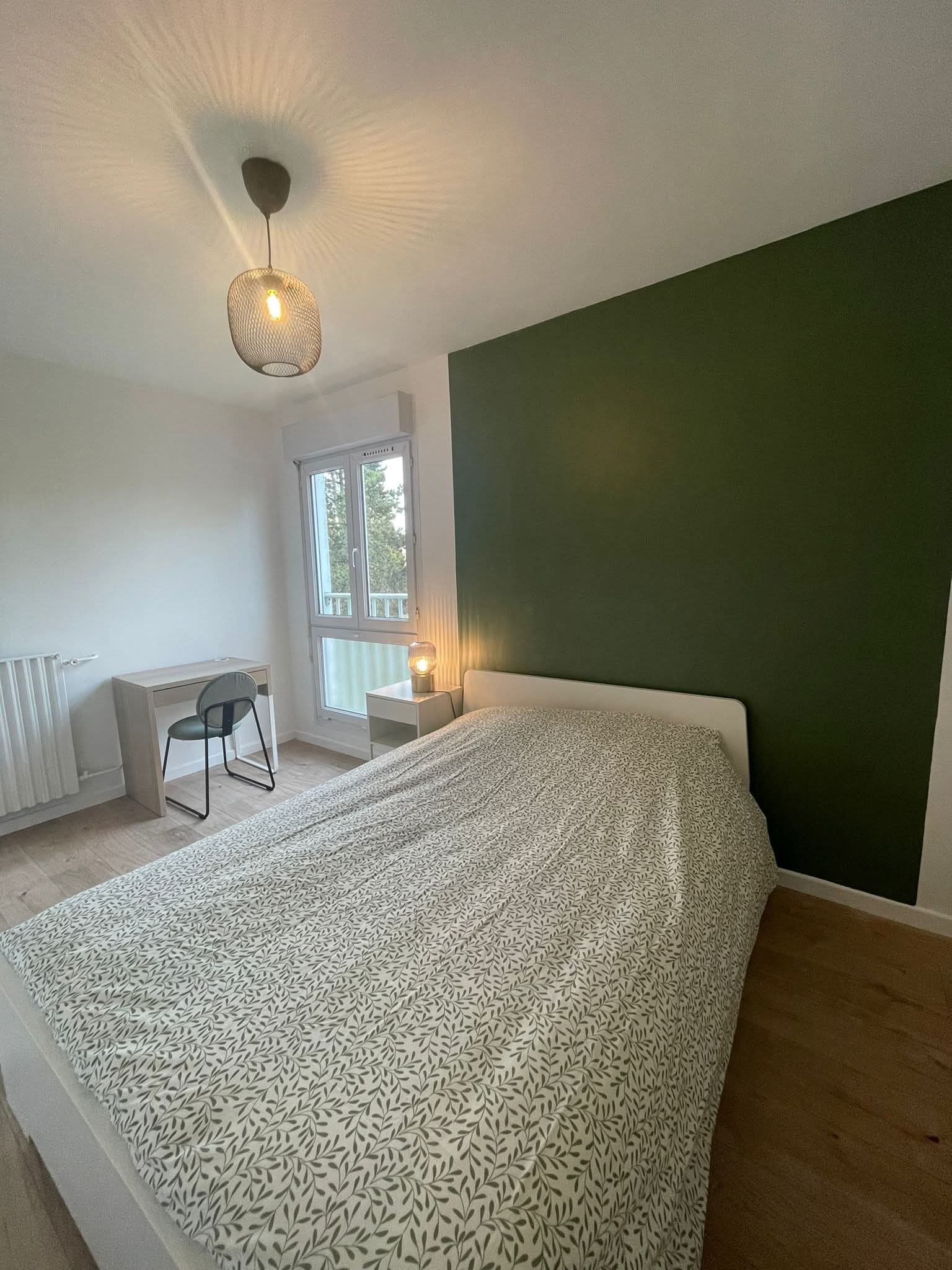 Colocação Mont-Saint-Aignan 665413