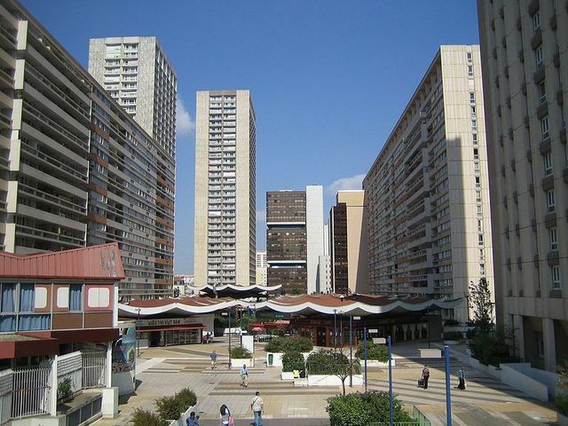 Colocación Paris  23004