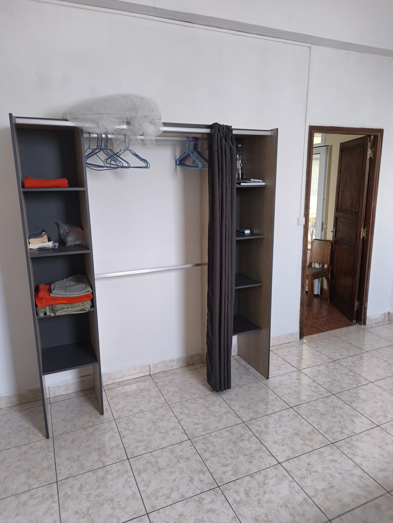 Colocación Pointe-à-Pitre 598278