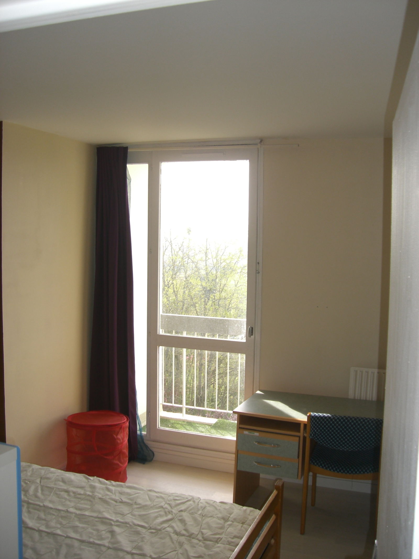 Colocación Cergy 72384