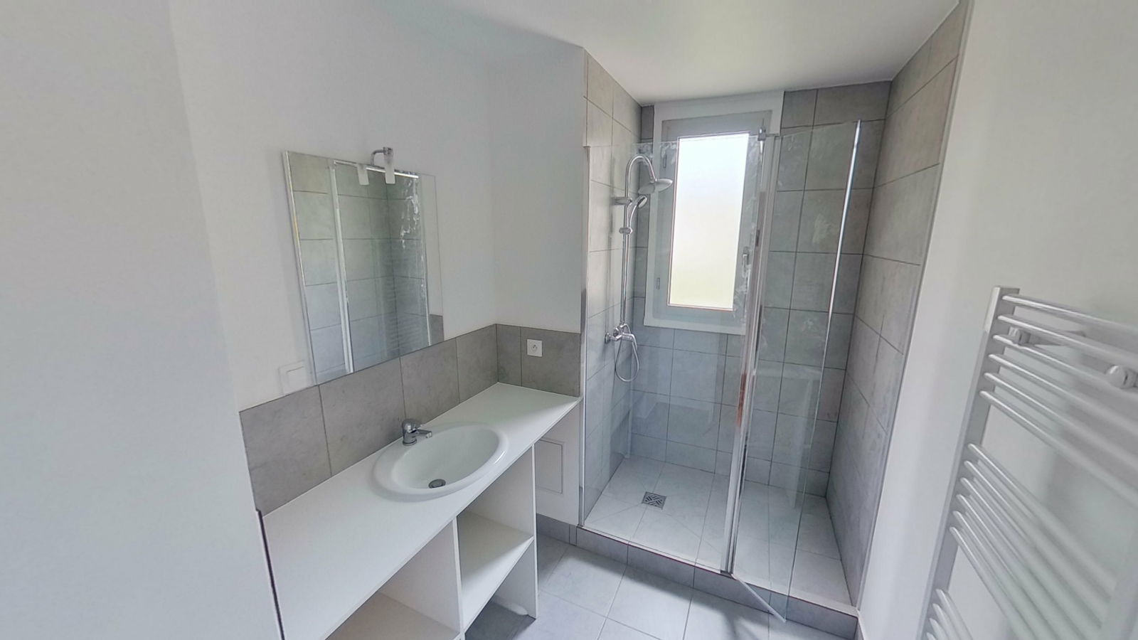 Estudio Independiente Pontoise 250051