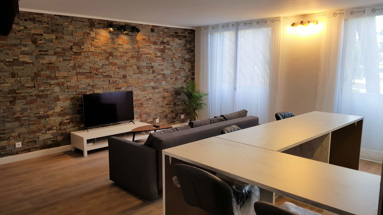 Colocación Noisy-le-Grand 247200