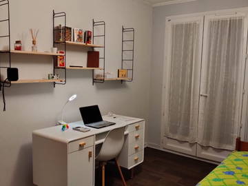 Roomlala | Alojamiento compartido en una T5 en Pessac