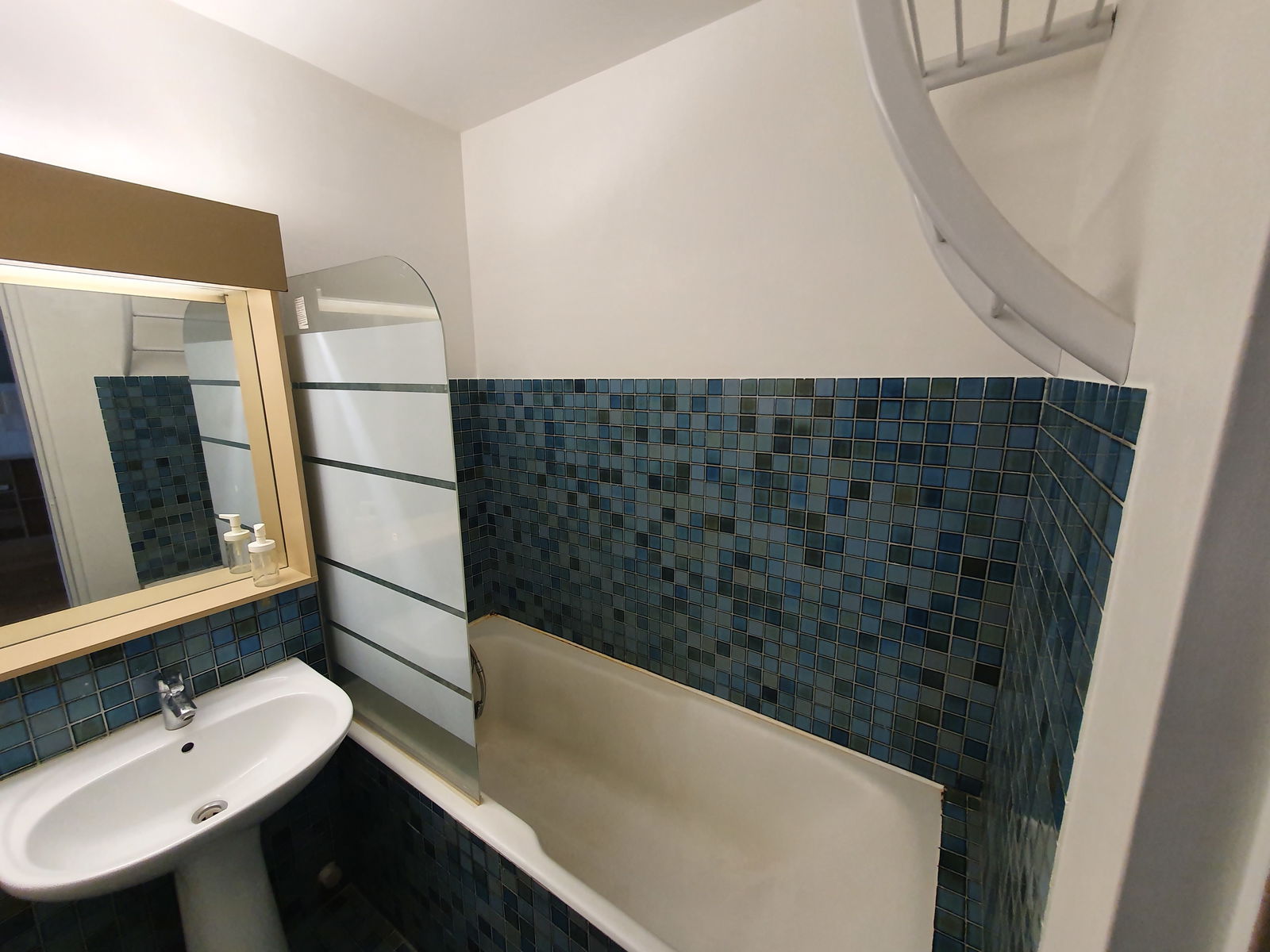 Colocación Cergy 552764