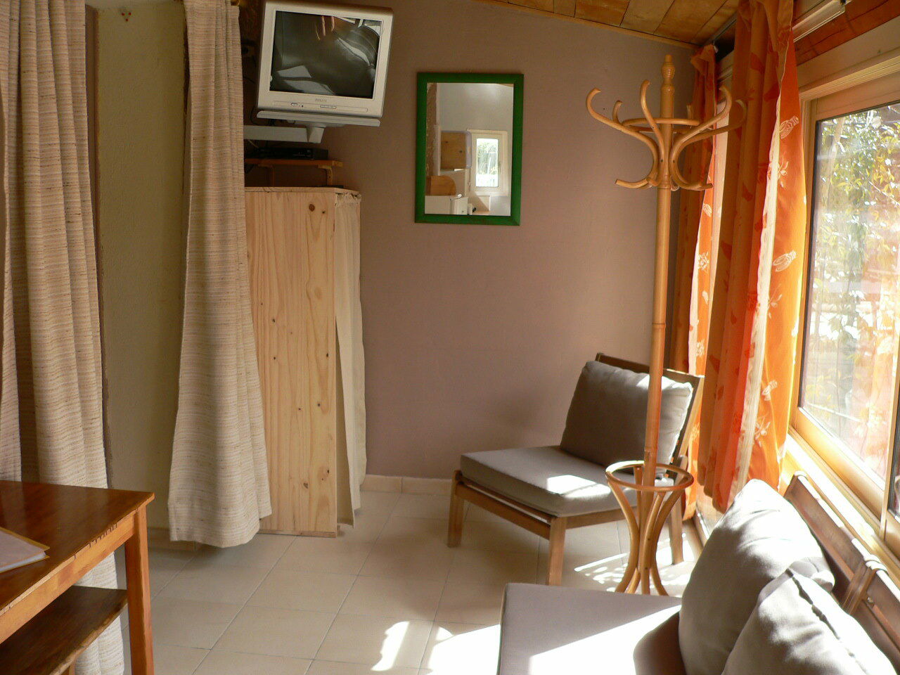 Habitaciones De Huéspedes Lagnes 91930