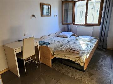 Roomlala | Alquilar habitación nueva Briançon