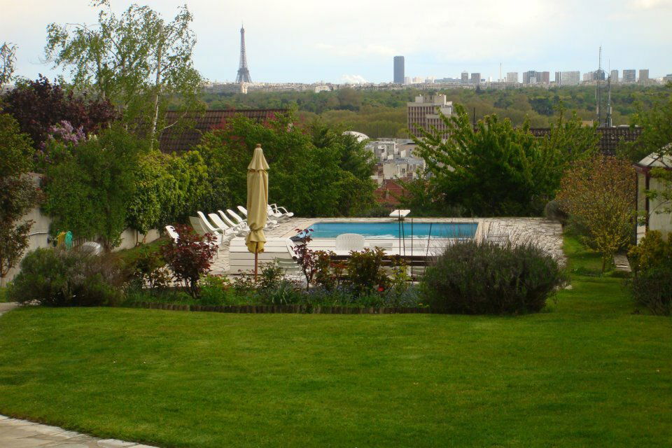Estudio Independiente Suresnes 78653