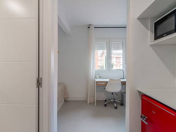 Unterkunft beim Gastgeber zur Miete in Villanueva De La Cañada - Foto 12 : Schlafzimmer-12