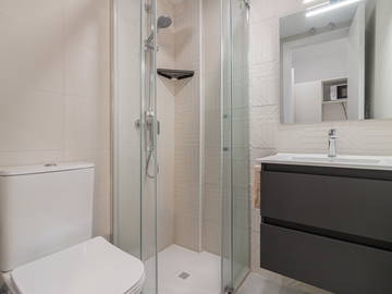 Unterkunft beim Gastgeber zur Miete in Villanueva De La Cañada - Foto 13 : Badezimmer-13