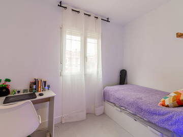 Unterkunft beim Gastgeber zur Miete in Villanueva De La Cañada - Foto 22 : Schlafzimmer-22