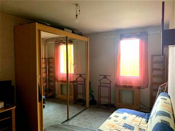 Roomlala | Alquiler De Habitaciones En Vivienda Unifamiliar